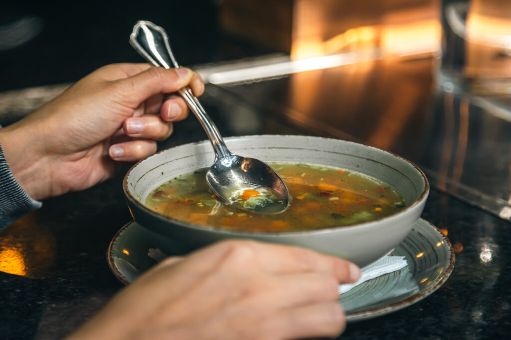 Caldo de pollo, de Belice